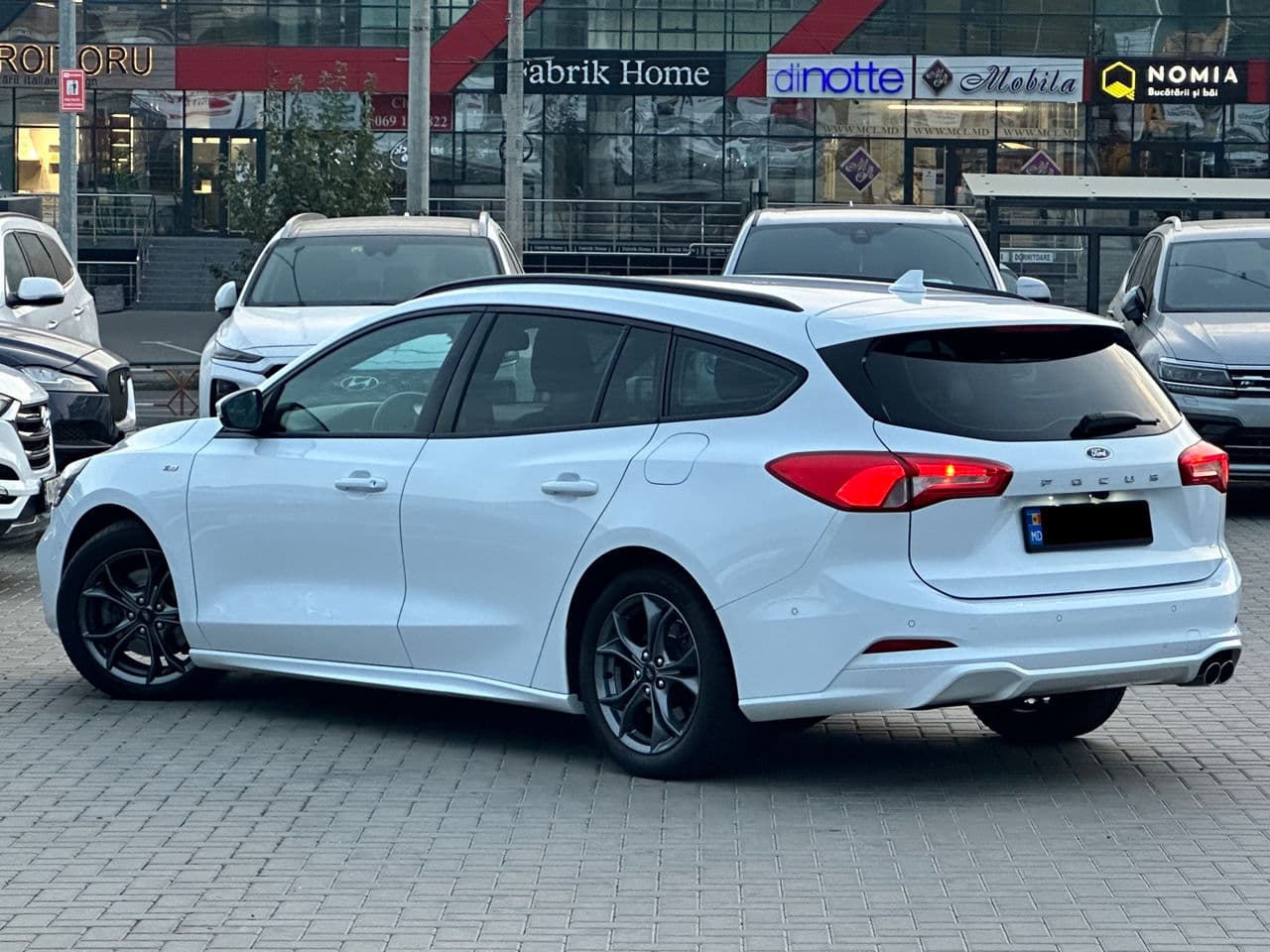 2019 Ford Focus — Miniatură 4