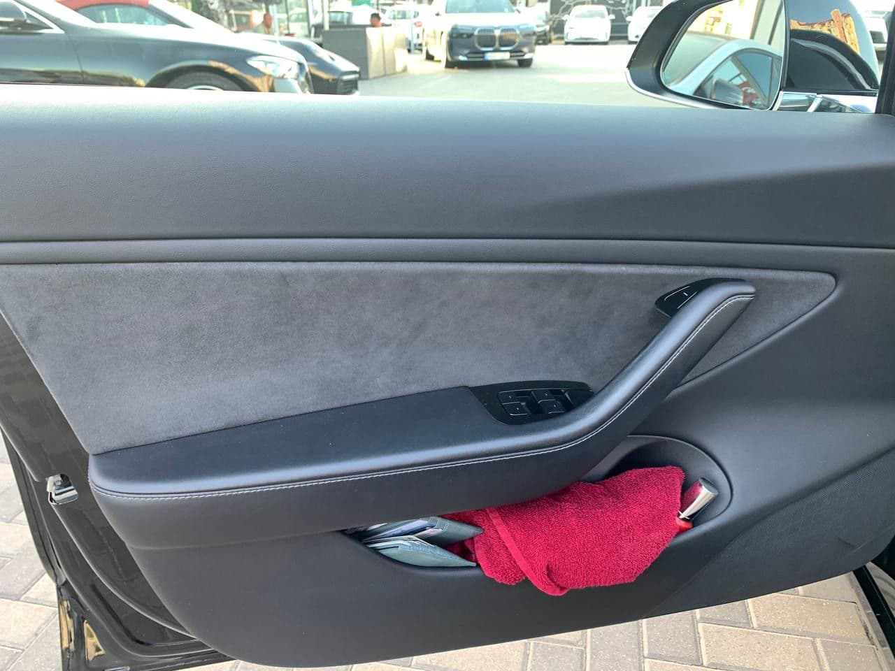 2018 Tesla Model 3 — Miniatură 5