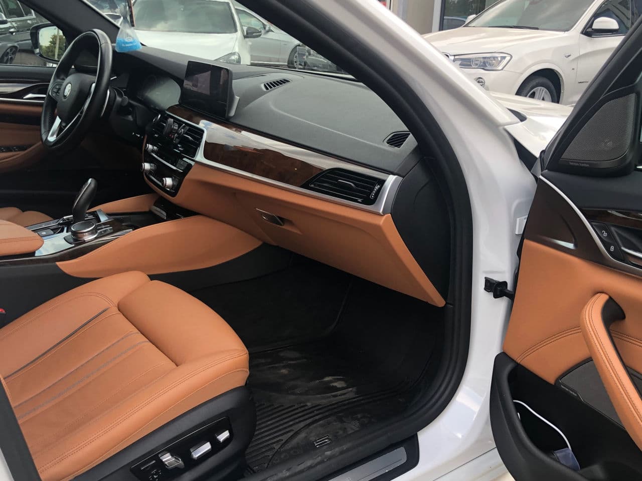 2018 BMW 530e — Miniatură 17