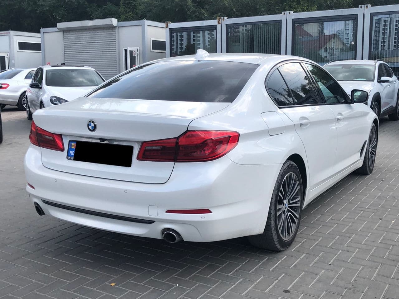 2018 BMW 530e — Miniatură 3
