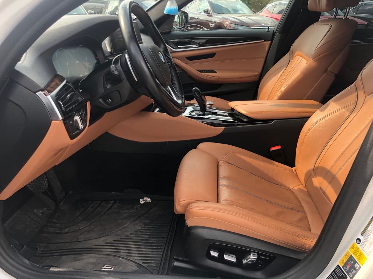2018 BMW 530e — Miniatură 9