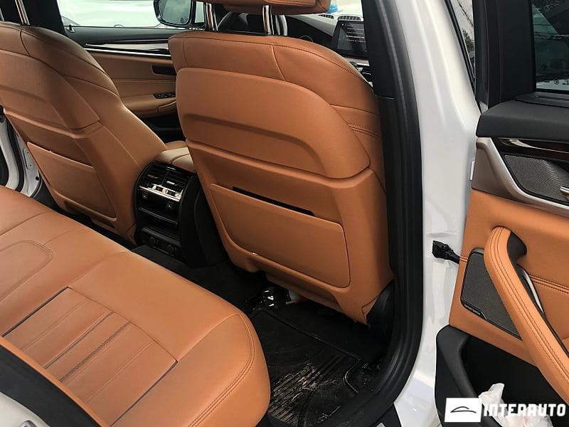 2018 BMW 530e — Miniatură 23
