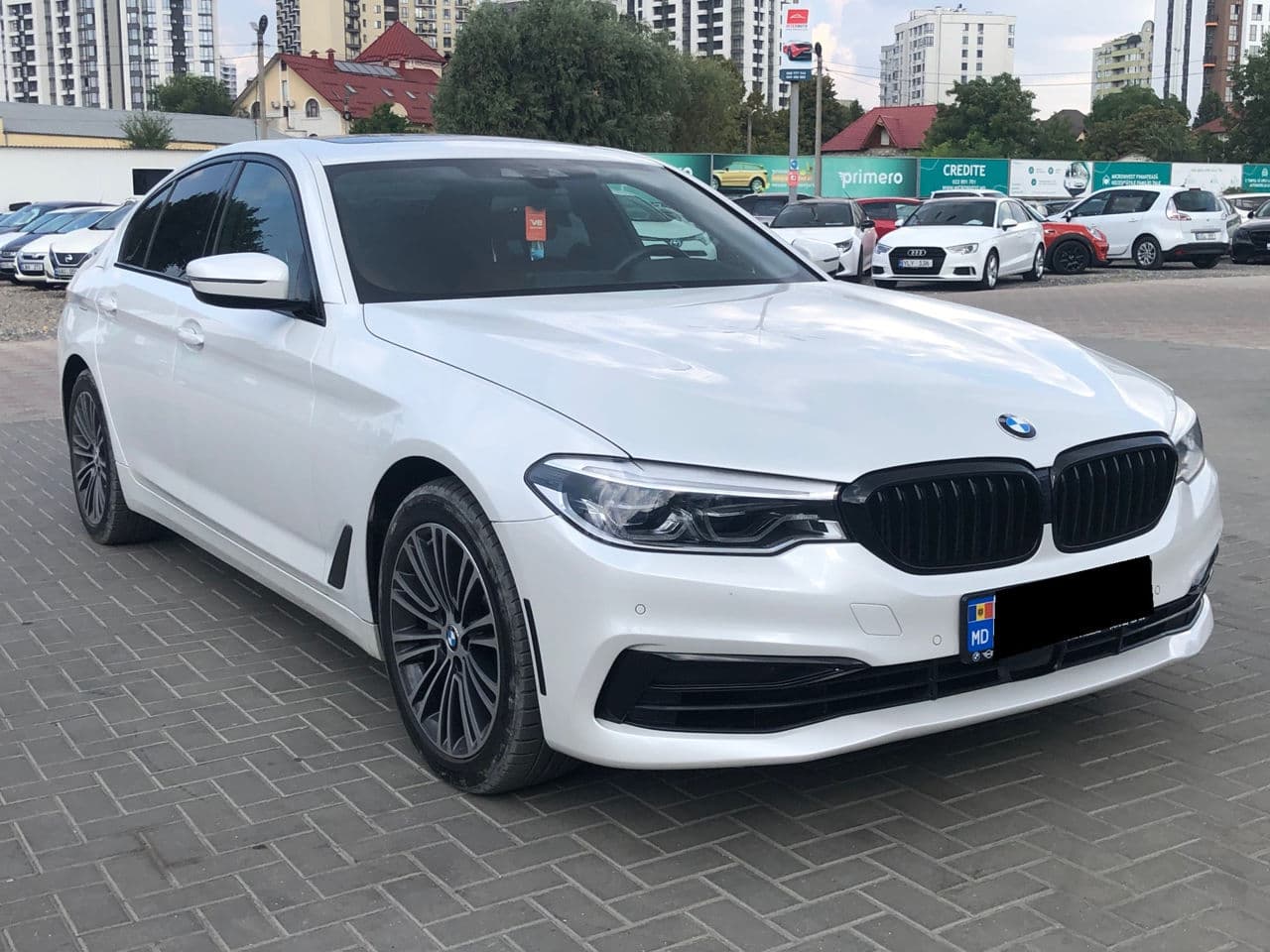 2018 BMW 530e — Miniatură 4