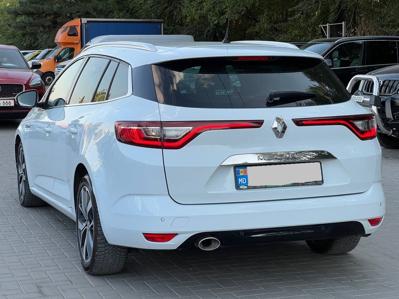 Renault Megane 2017 — Миниатюра 2