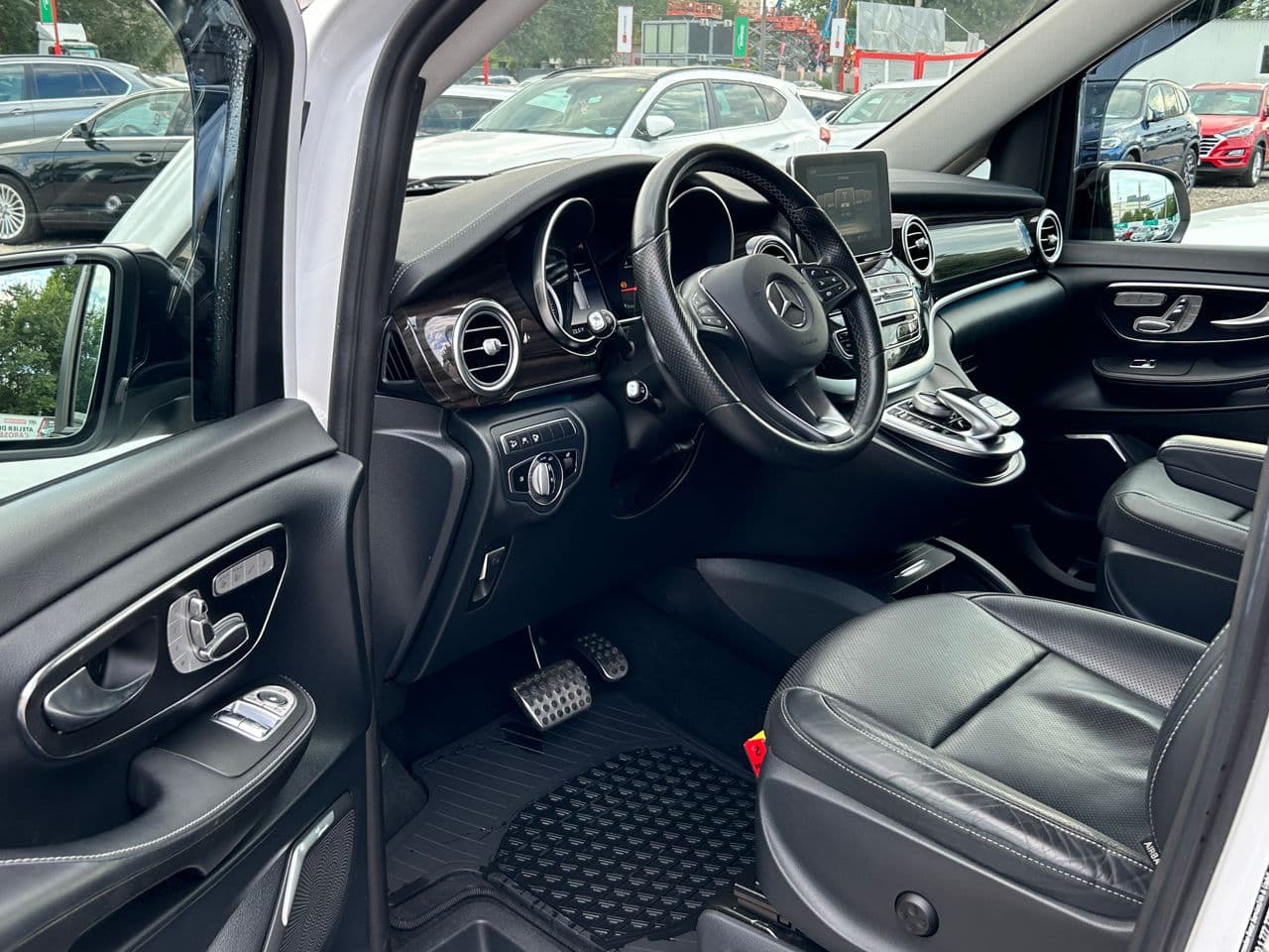 2019 Mercedes V 250 — Miniatură 7