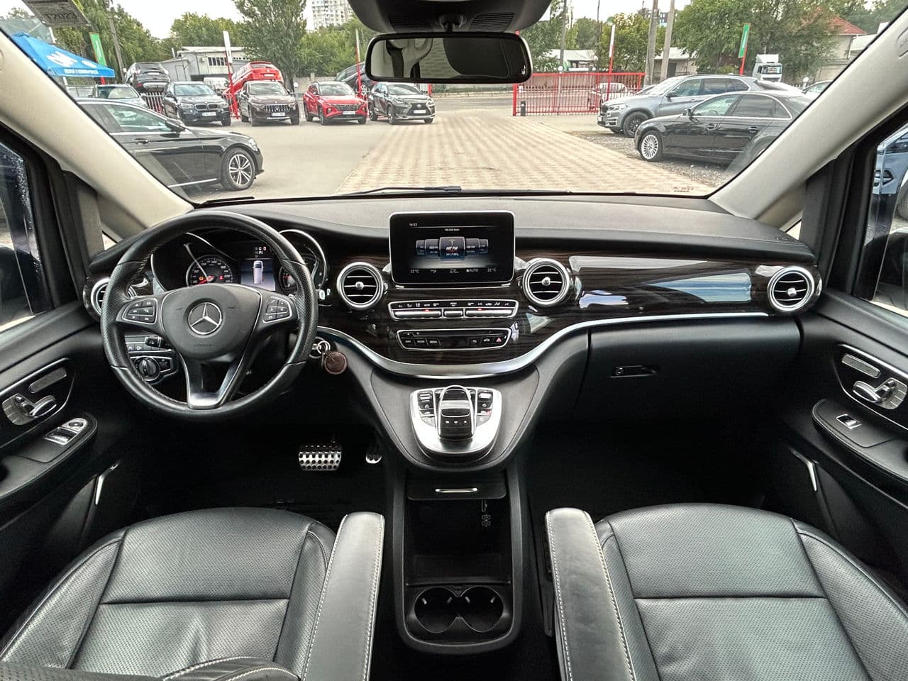 2019 Mercedes V 250 — Miniatură 8