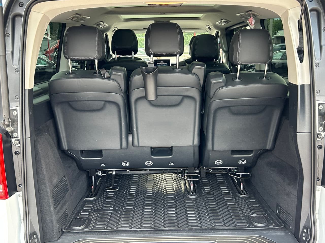 2019 Mercedes V 250 — Miniatură 19