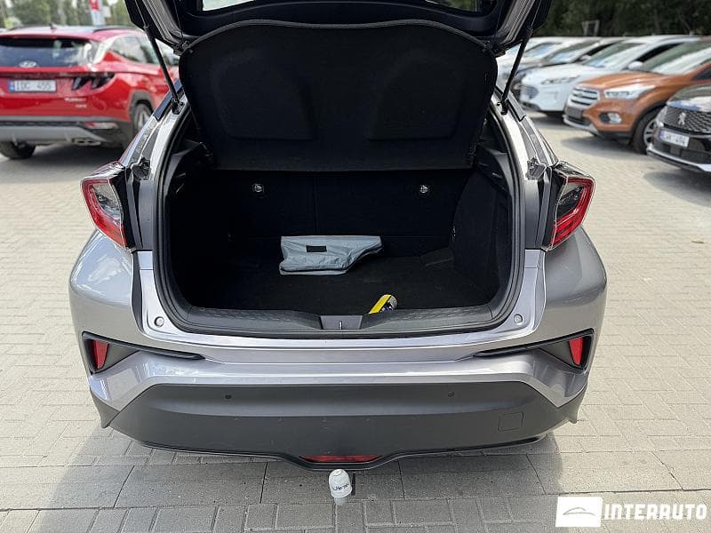 2017 Toyota C-HR — Miniatură 7