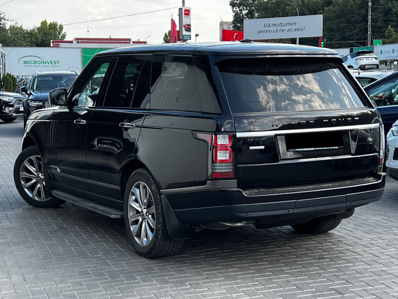 2013 Land Rover Range Rover Vogue — Miniatură 2