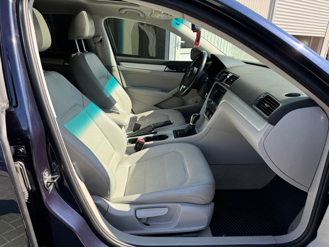 2012 Volkswagen Passat — Miniatură 6