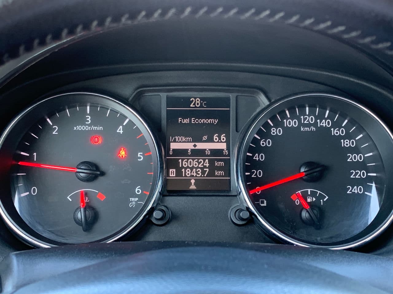 2010 Nissan Qashqai+2 — Miniatură 10