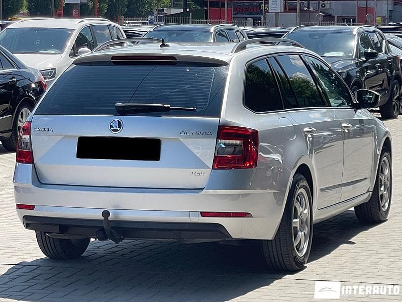 2017 Skoda Octavia — Miniatură 2