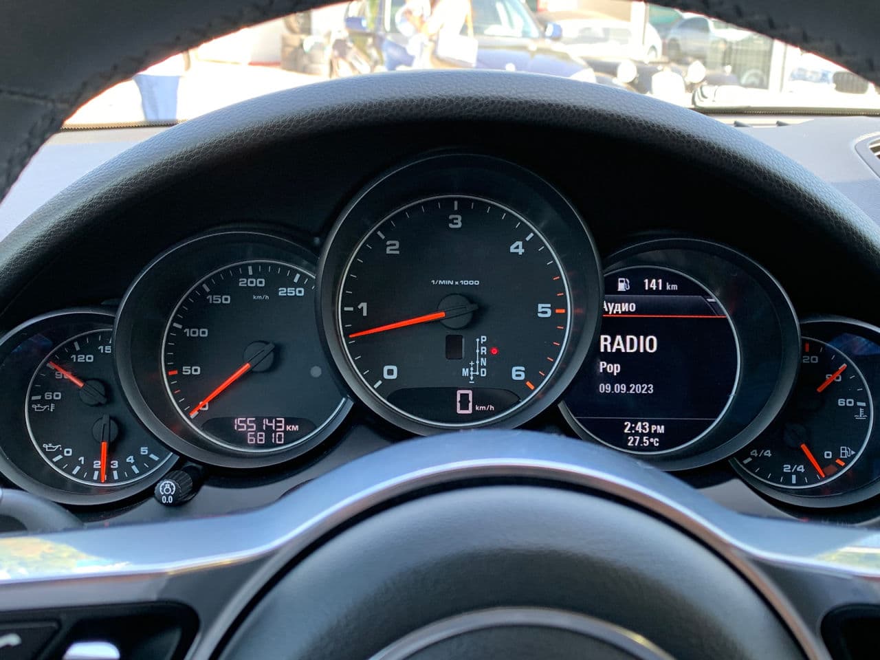 Porsche Cayenne 2016 — Миниатюра 7