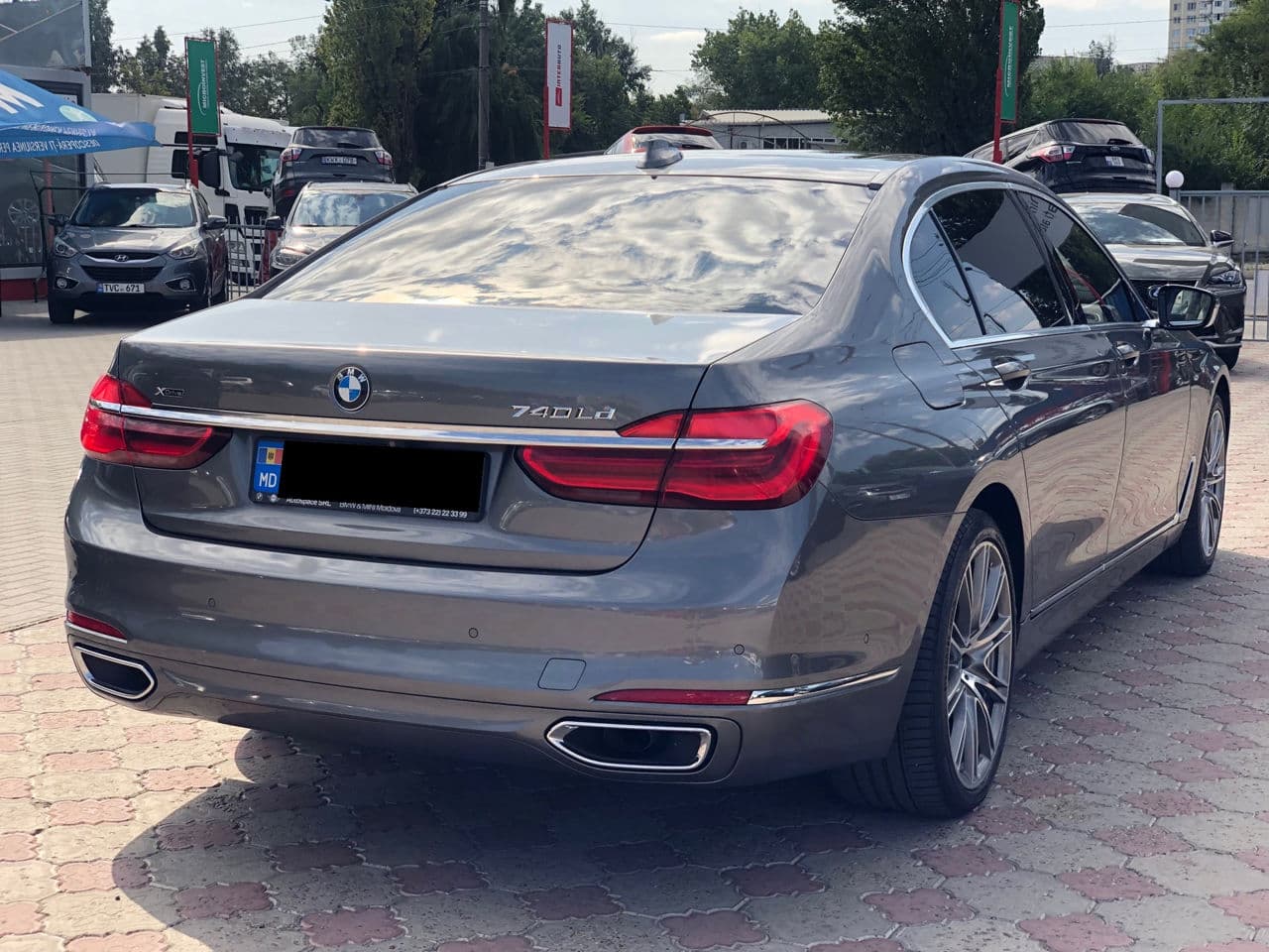 2016 BMW 740 — Miniatură 3