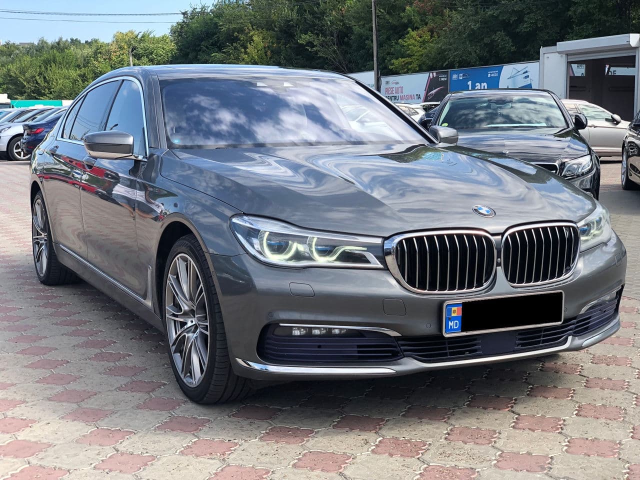 2016 BMW 740 — Miniatură 2