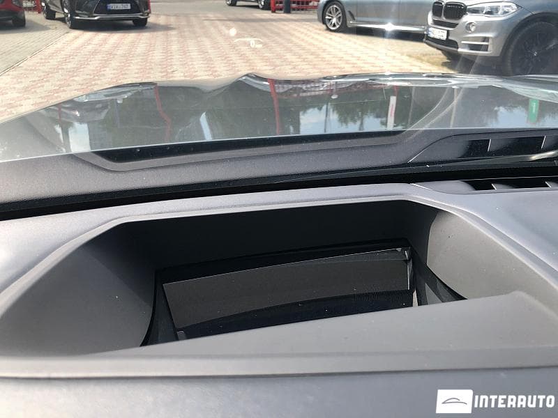 2016 BMW 740 — Miniatură 11