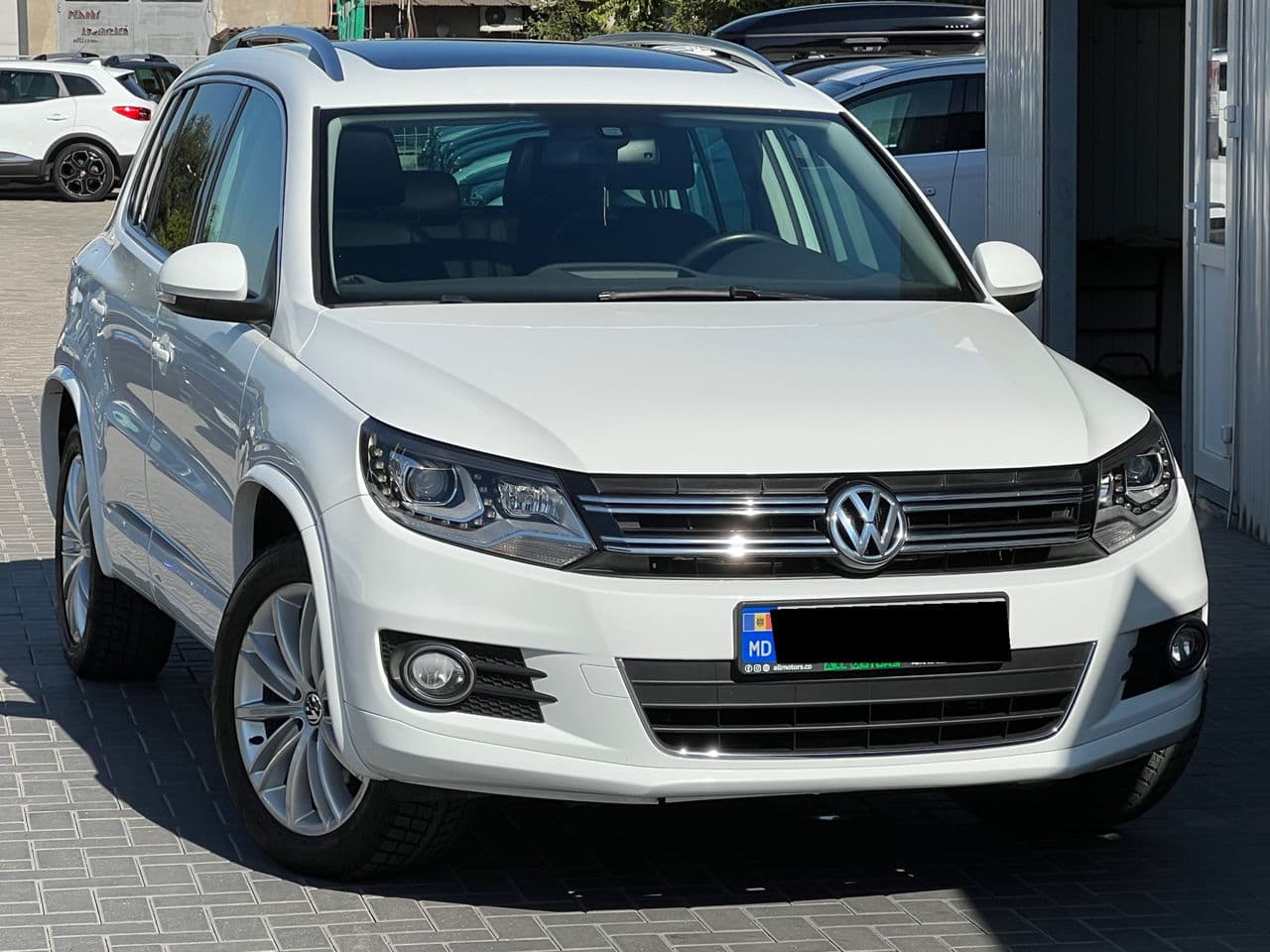 2016 Volkswagen Tiguan — Miniatură 3
