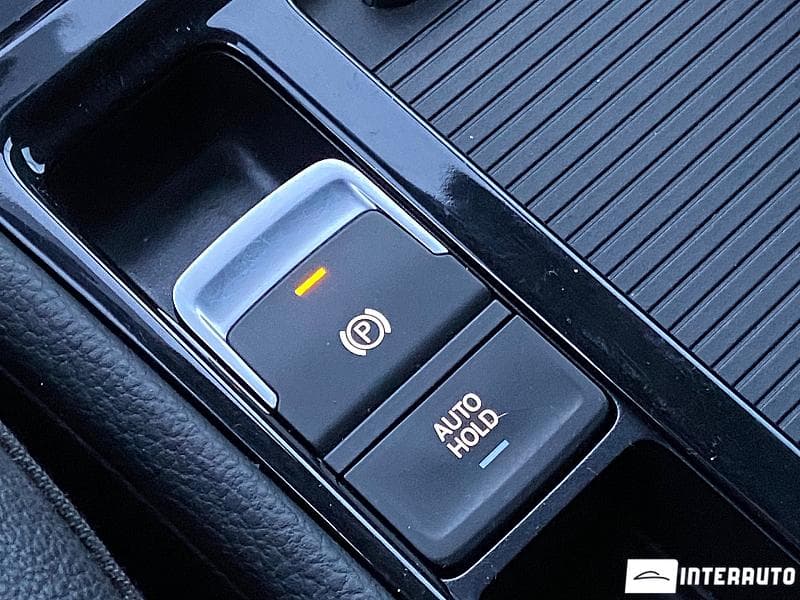 2016 Volkswagen Golf R — Miniatură 16