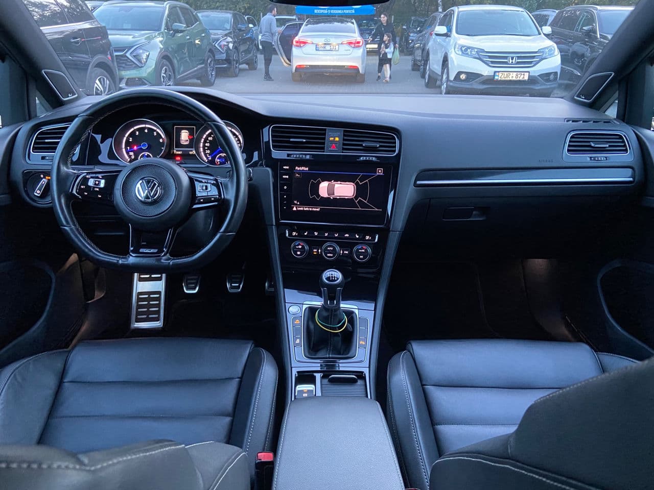 2016 Volkswagen Golf R — Miniatură 17