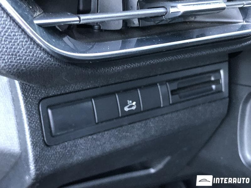 2019 Peugeot 3008 — Miniatură 19