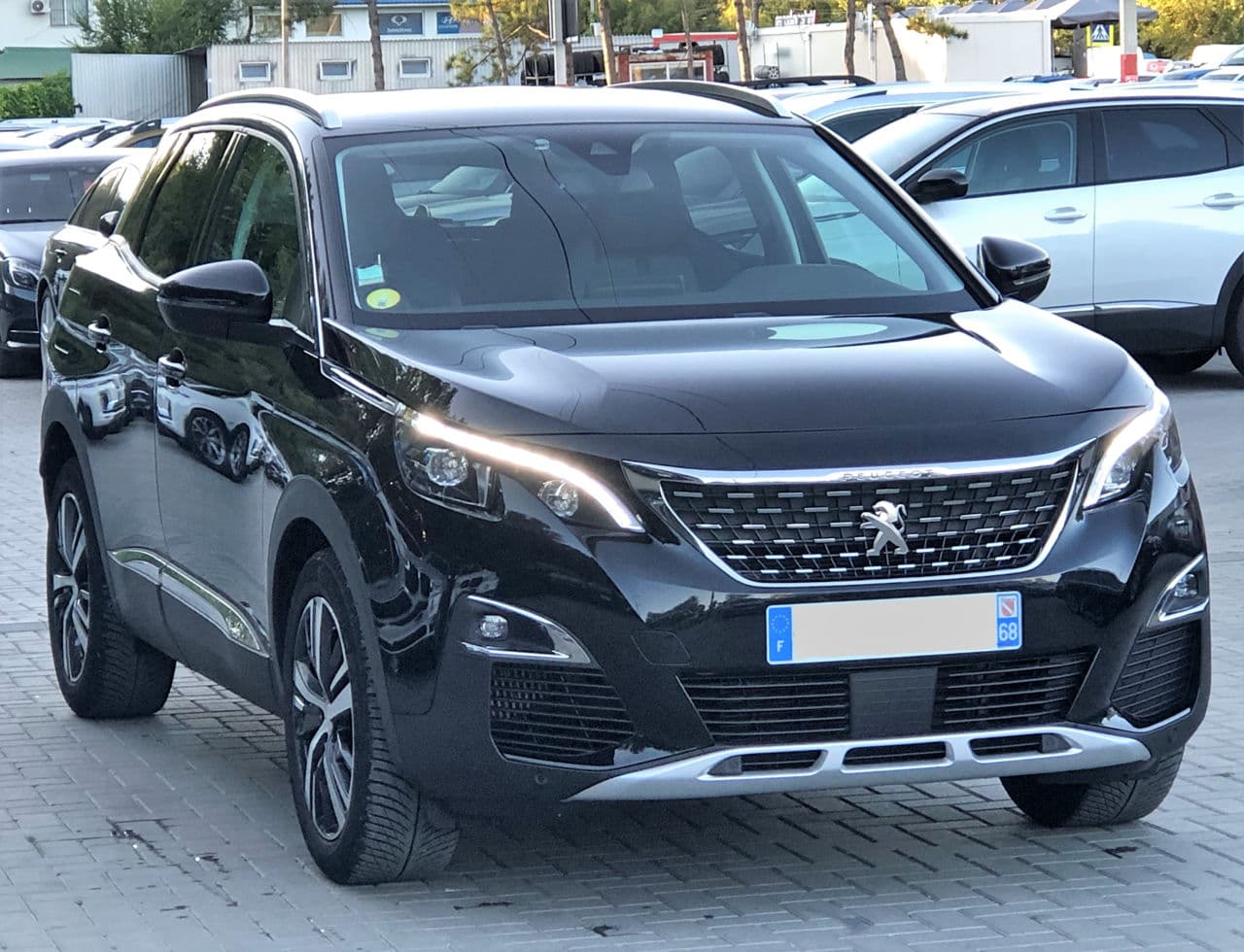 2019 Peugeot 3008 — Miniatură 3