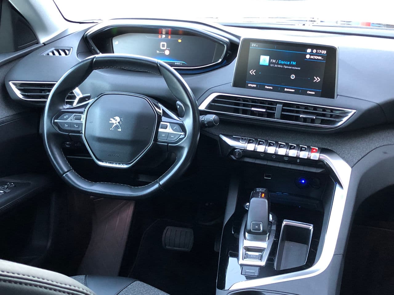 2019 Peugeot 3008 — Miniatură 10