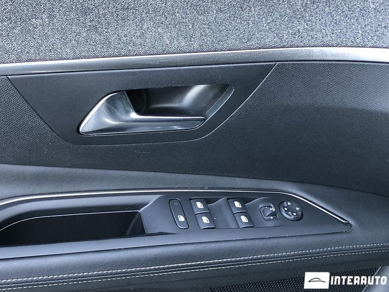 2019 Peugeot 3008 — Miniatură 20