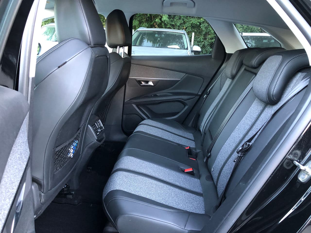 2019 Peugeot 3008 — Miniatură 9
