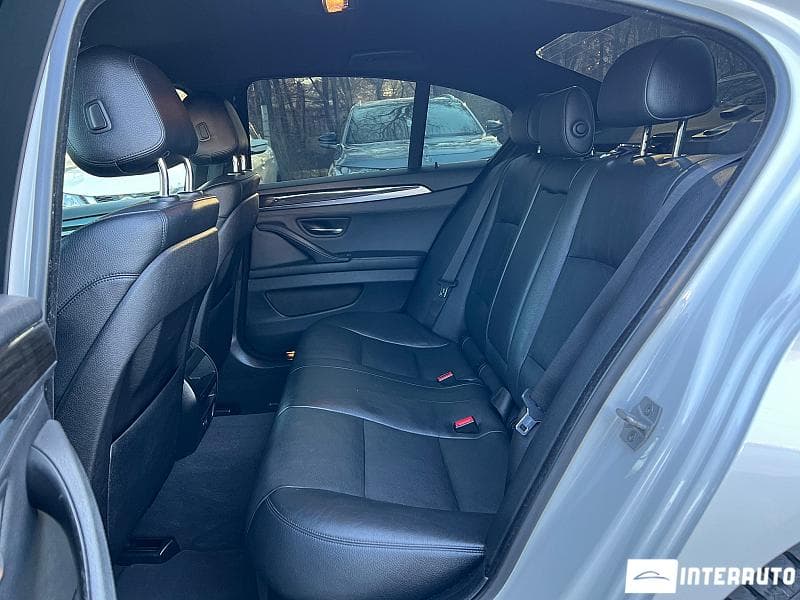 2015 BMW 520 — Miniatură 17