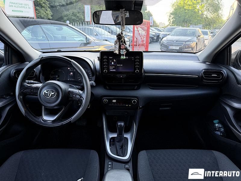 2020 Toyota Yaris — Miniatură 7