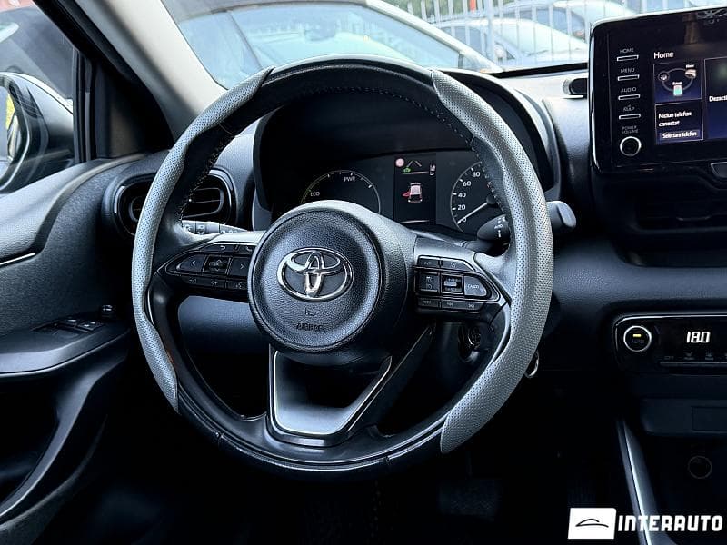2020 Toyota Yaris — Miniatură 9