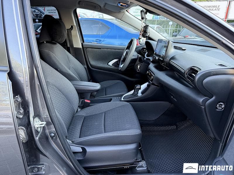 2020 Toyota Yaris — Miniatură 13