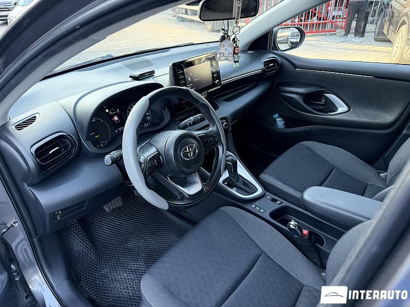 2020 Toyota Yaris — Miniatură 5