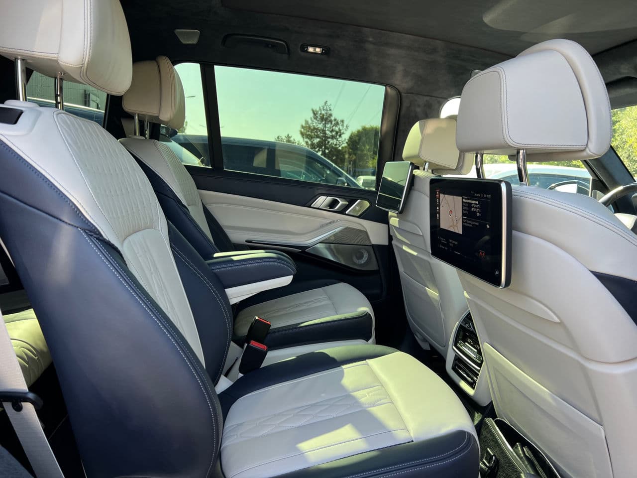 BMW X7 3.0d 2019 — Миниатюра 23