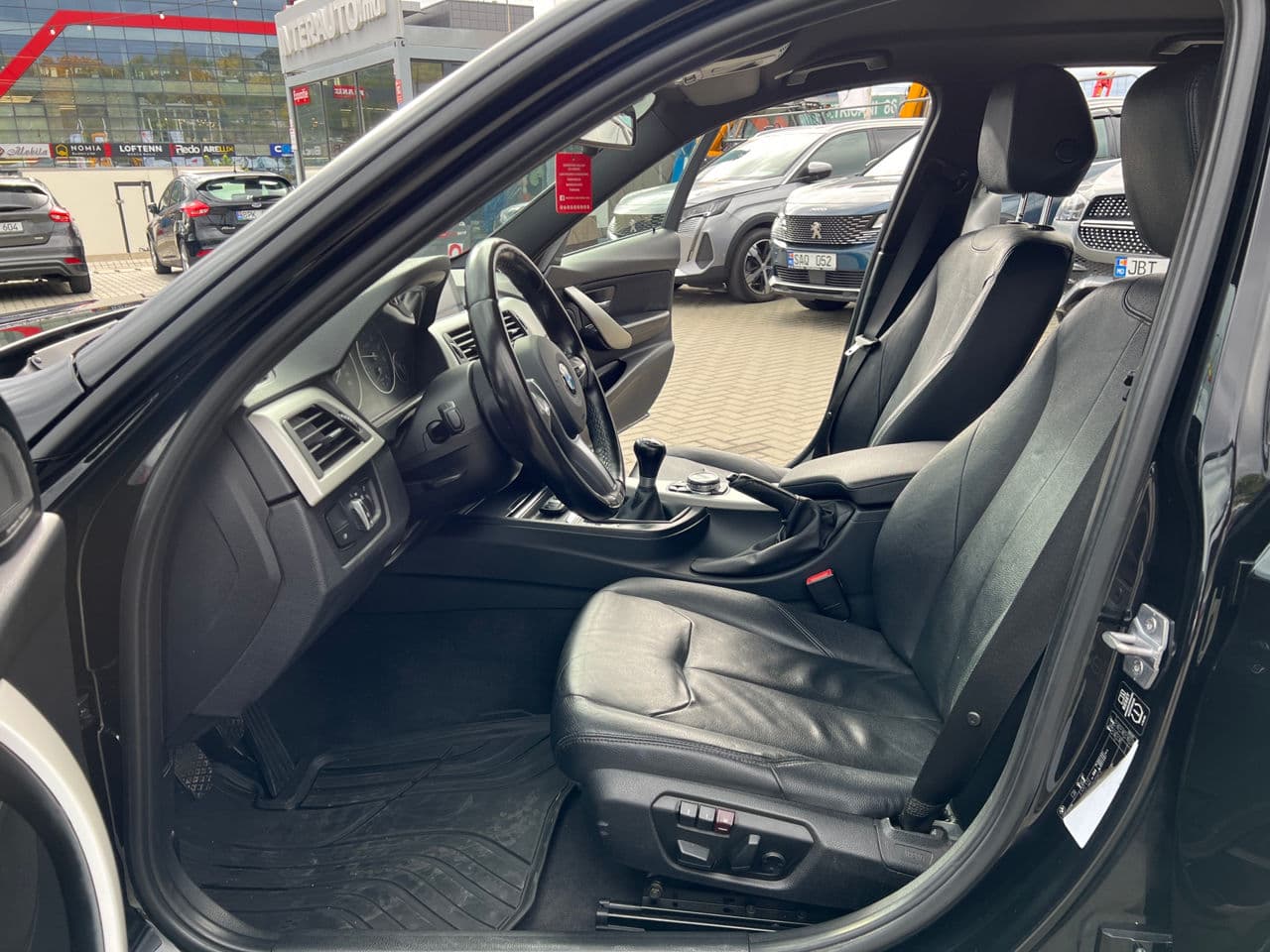 2013 BMW 316 — Miniatură 5