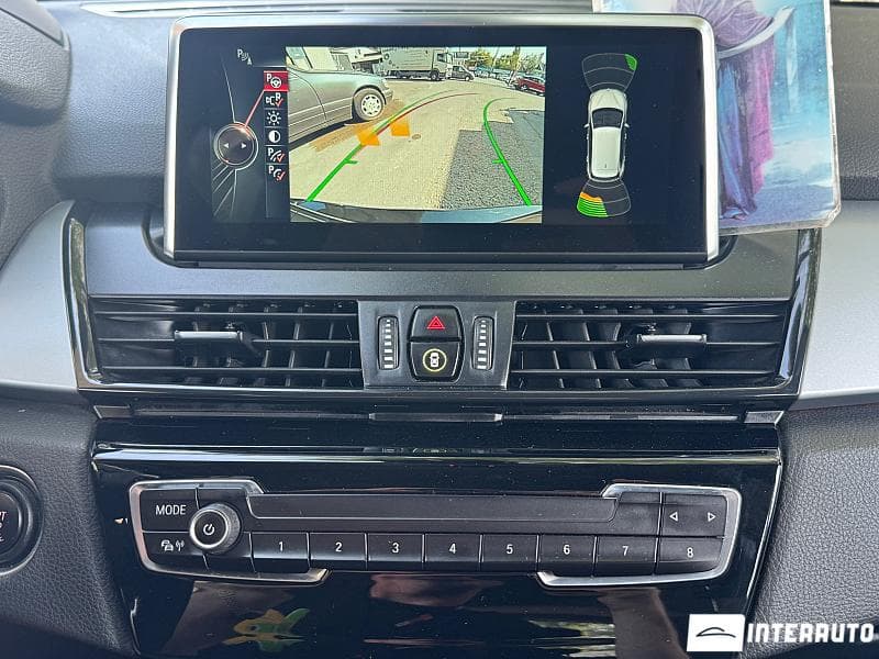 2016 BMW 216d — Miniatură 10