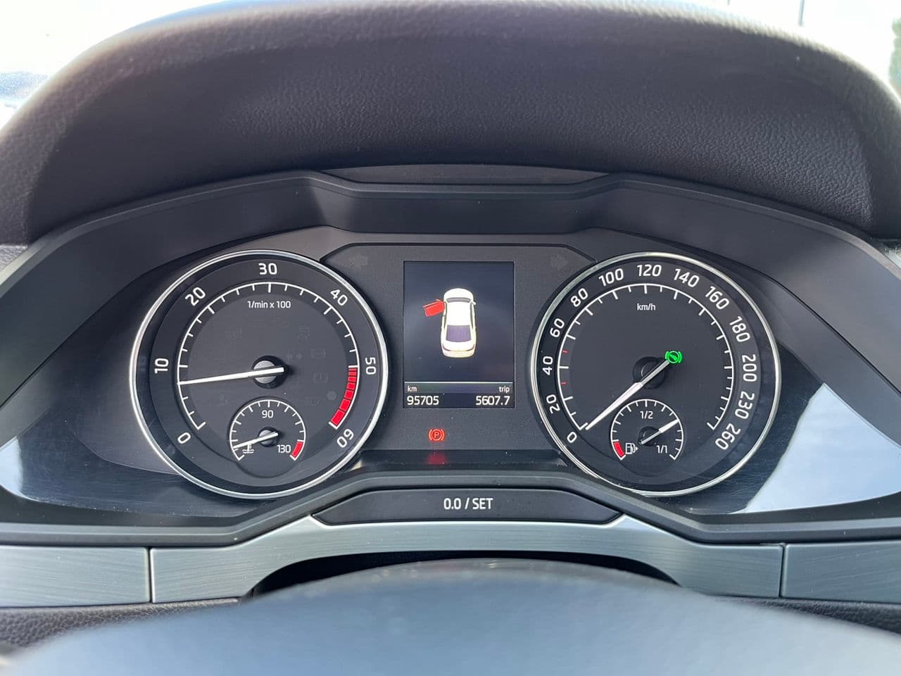 2018 Skoda Superb — Miniatură 11