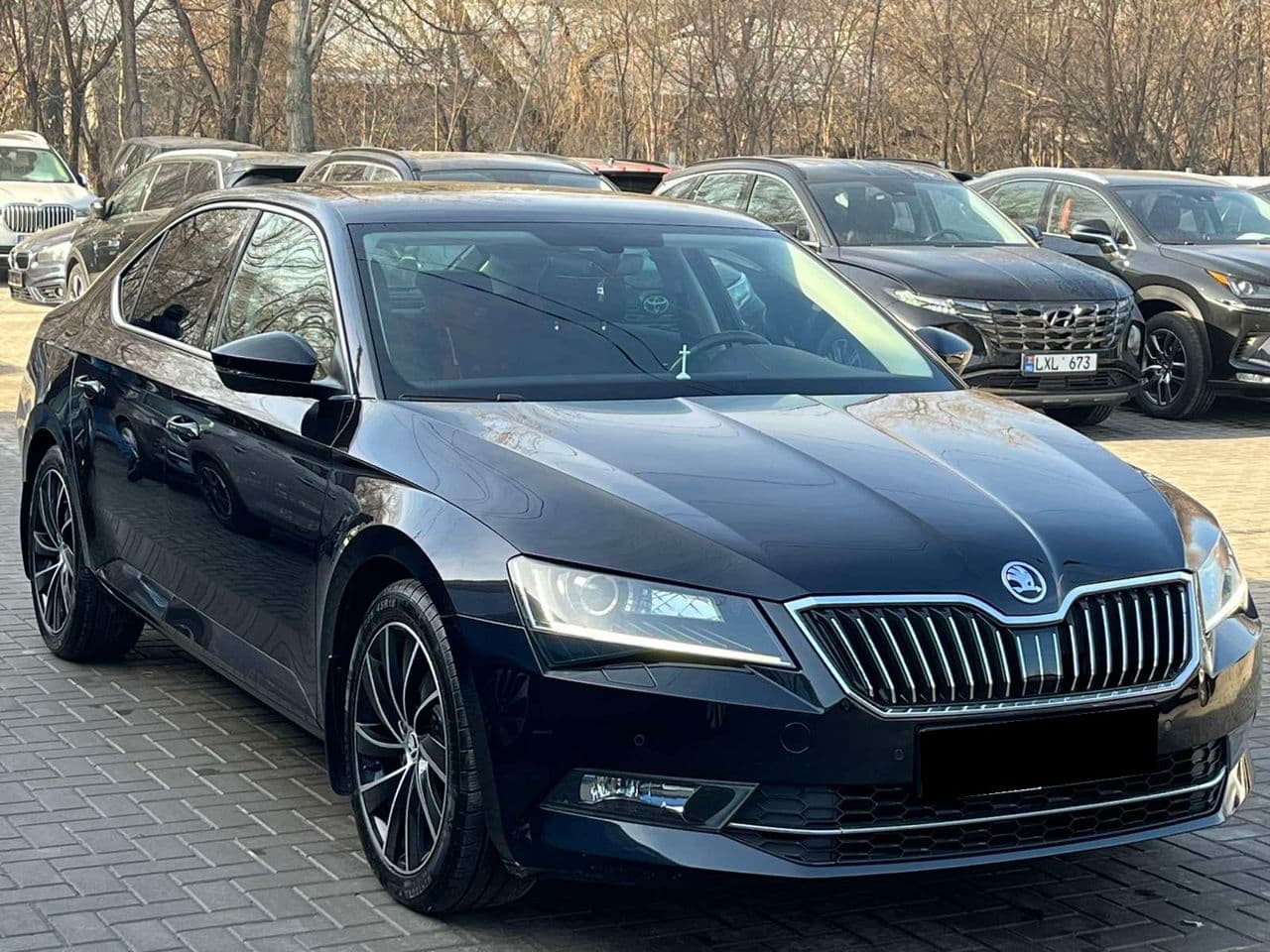 2018 Skoda Superb — Miniatură 3