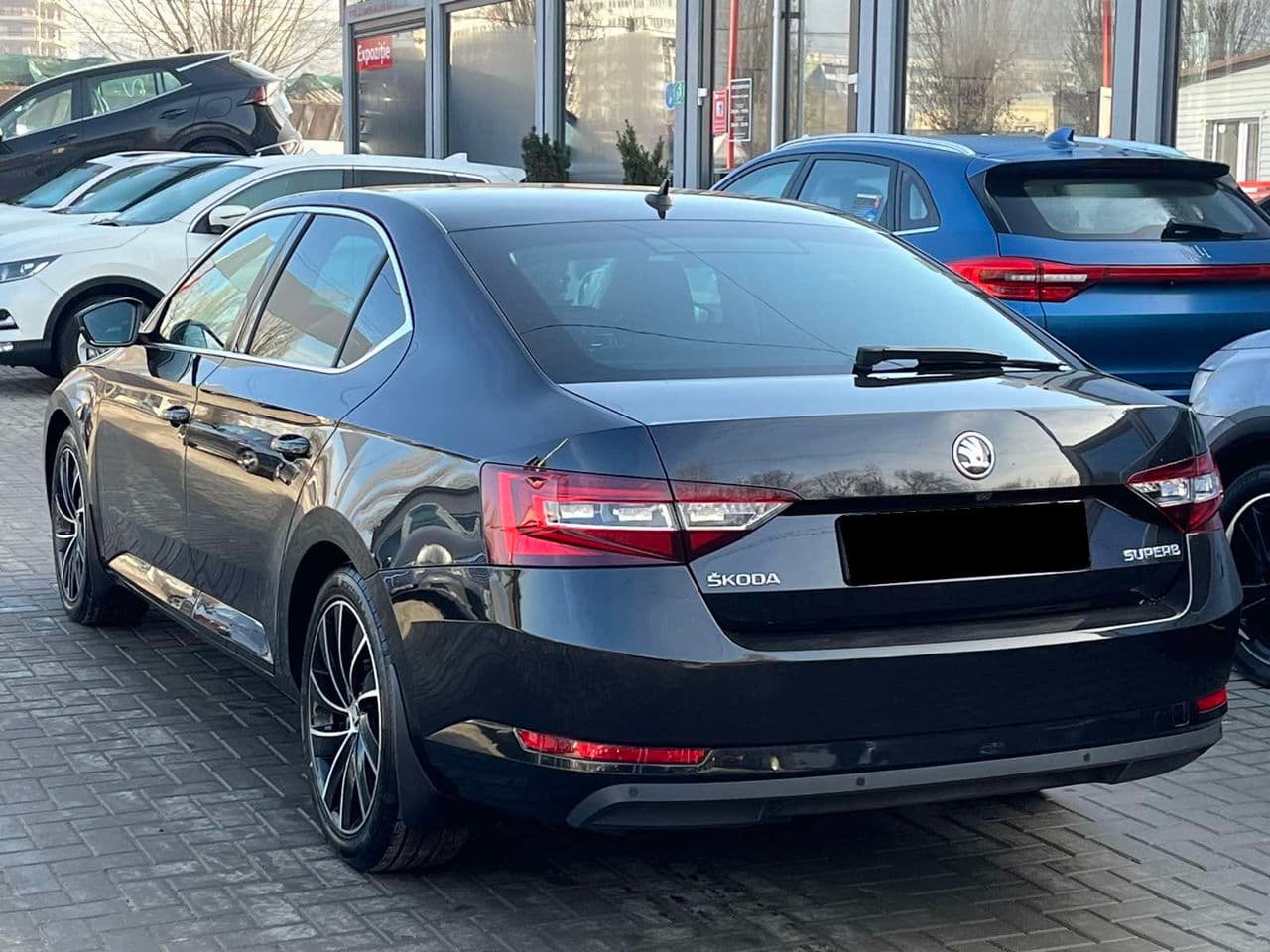 2018 Skoda Superb — Miniatură 4