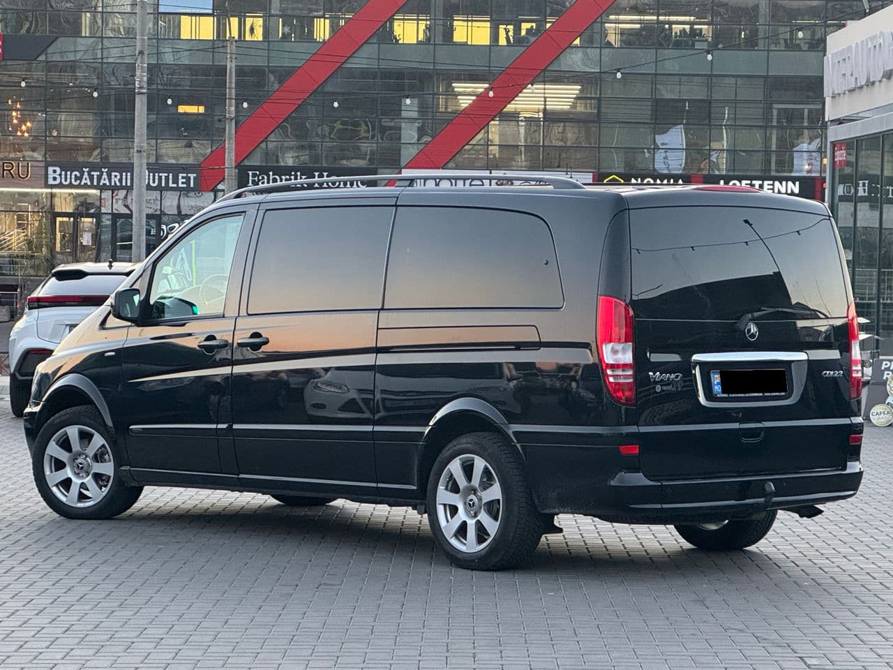 2011 Mercedes Viano — Miniatură 2