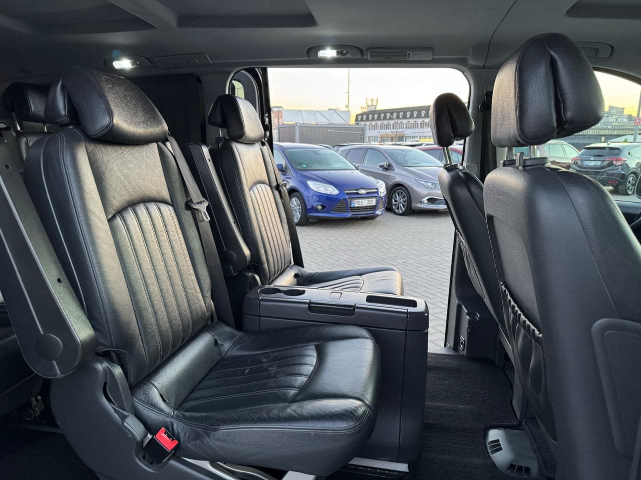 2011 Mercedes Viano — Miniatură 14