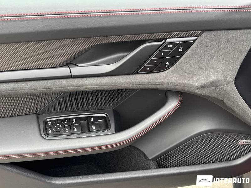 2022 Porsche Taycan GTS — Miniatură 5