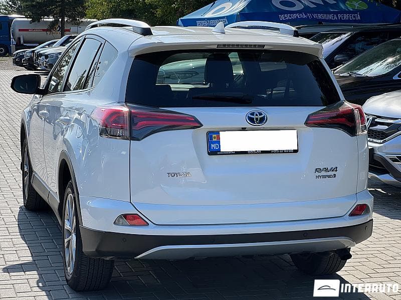 2017 Toyota Rav-4 — Miniatură 2