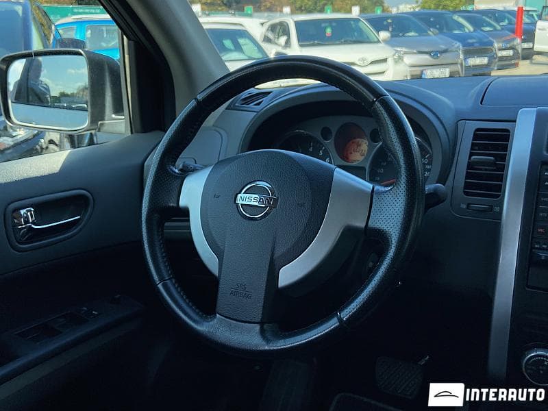 2010 Nissan X-Trail — Miniatură 7