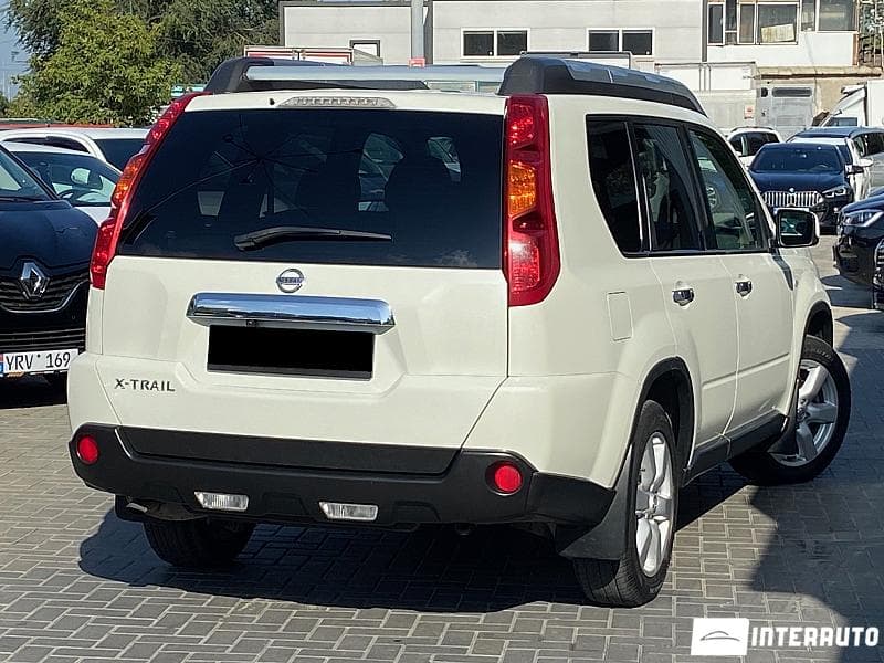 2010 Nissan X-Trail — Miniatură 4