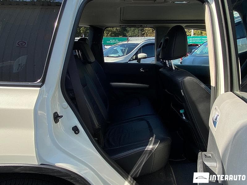 2010 Nissan X-Trail — Miniatură 11