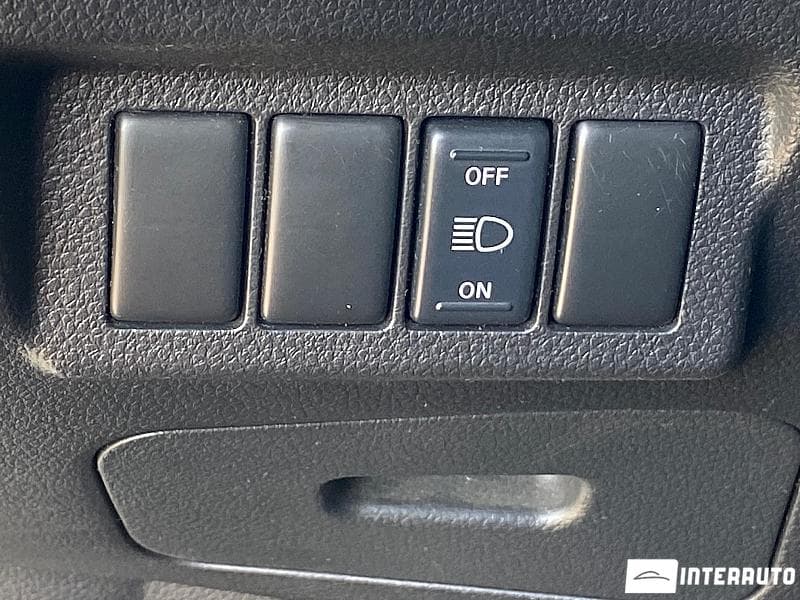 2010 Nissan X-Trail — Miniatură 13