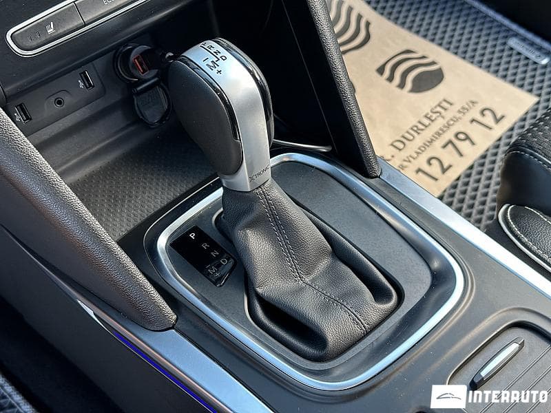 2019 Renault Megane — Miniatură 12