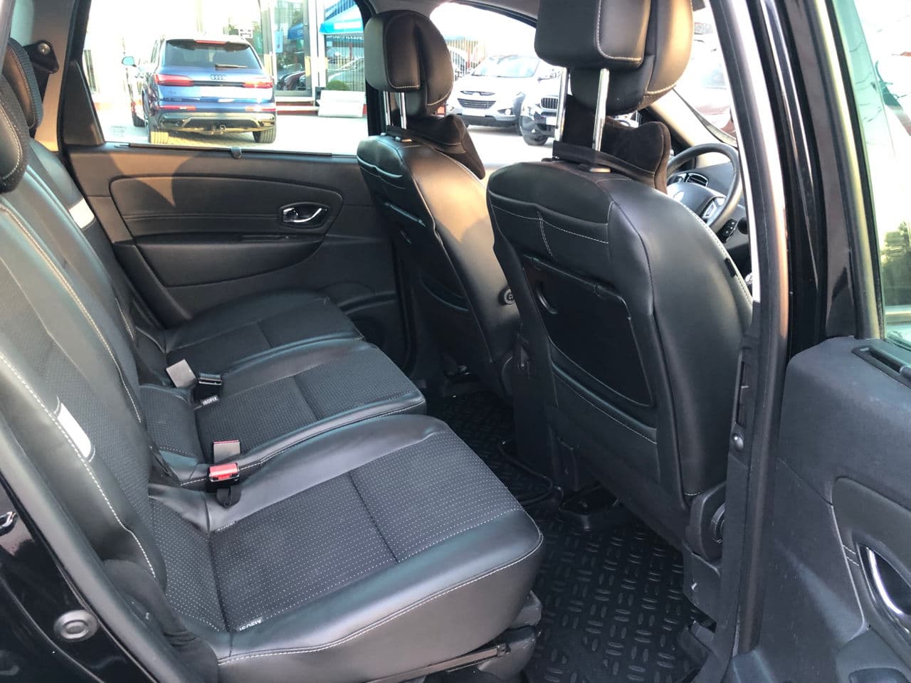 2012 Renault Grand Scenic — Miniatură 15