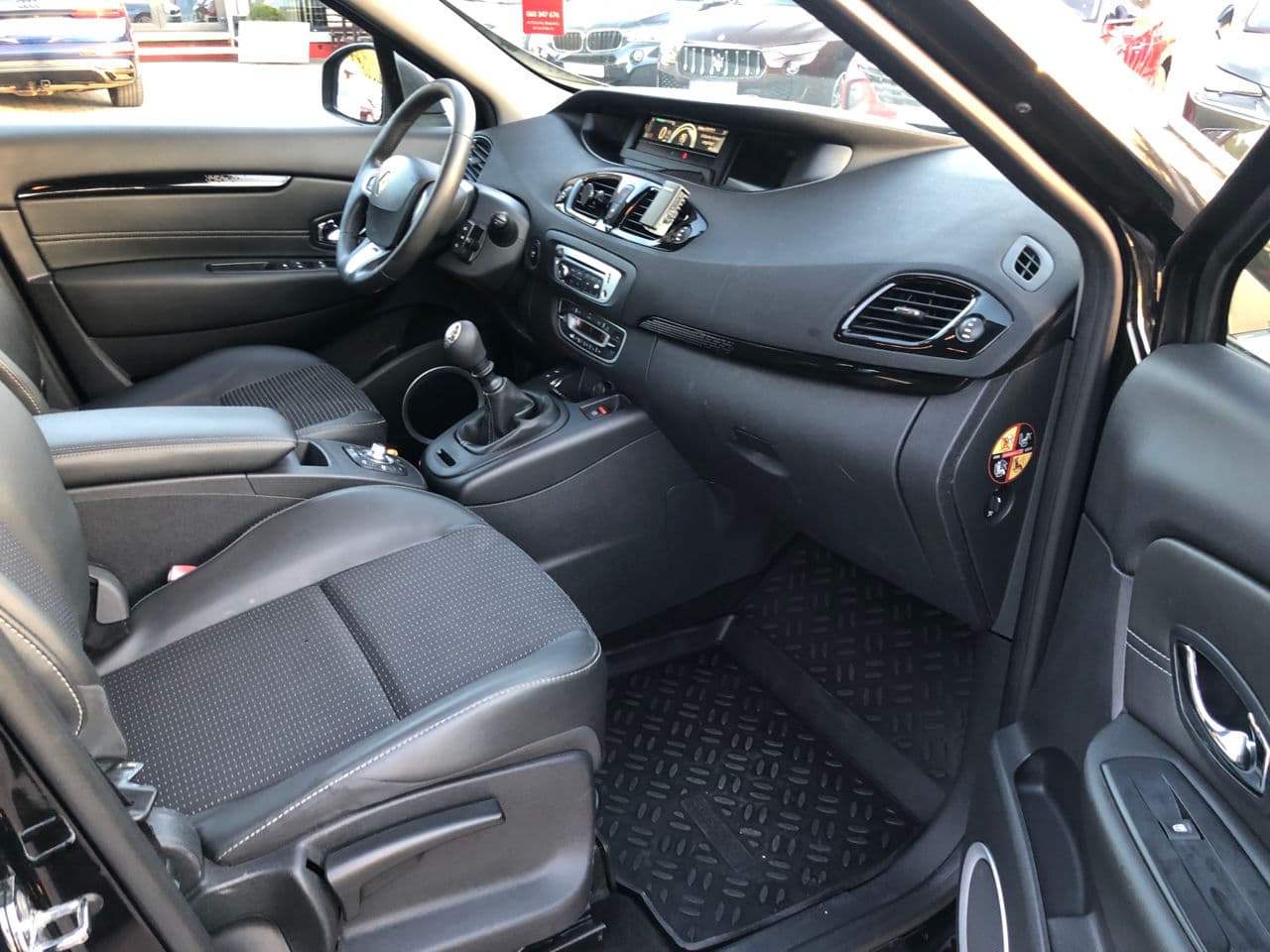2012 Renault Grand Scenic — Miniatură 16